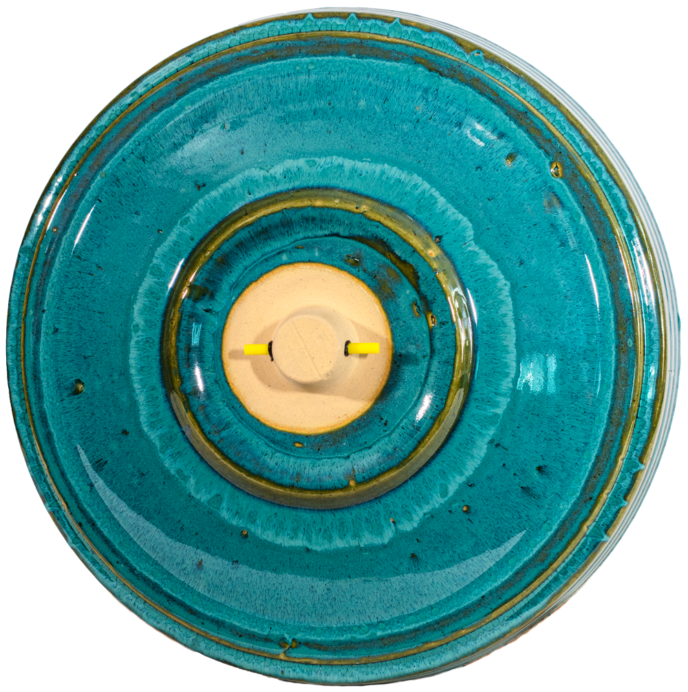 locking ceramic birdbath top in turquoise glaze back side of top
